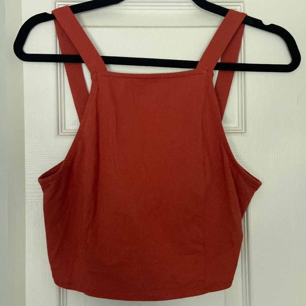 UO Cropped Tie-Back Tank